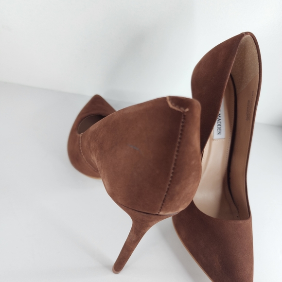 STEVE MADDEN Brown Vala Heels. - Picture 6 of 13